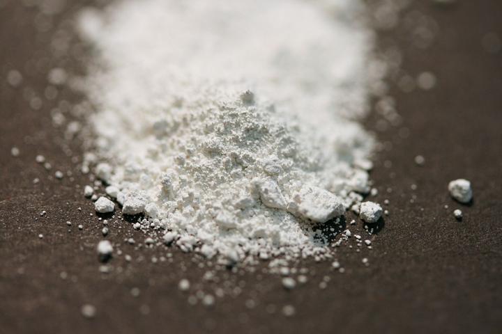 Titanium dioxide white pigment powder